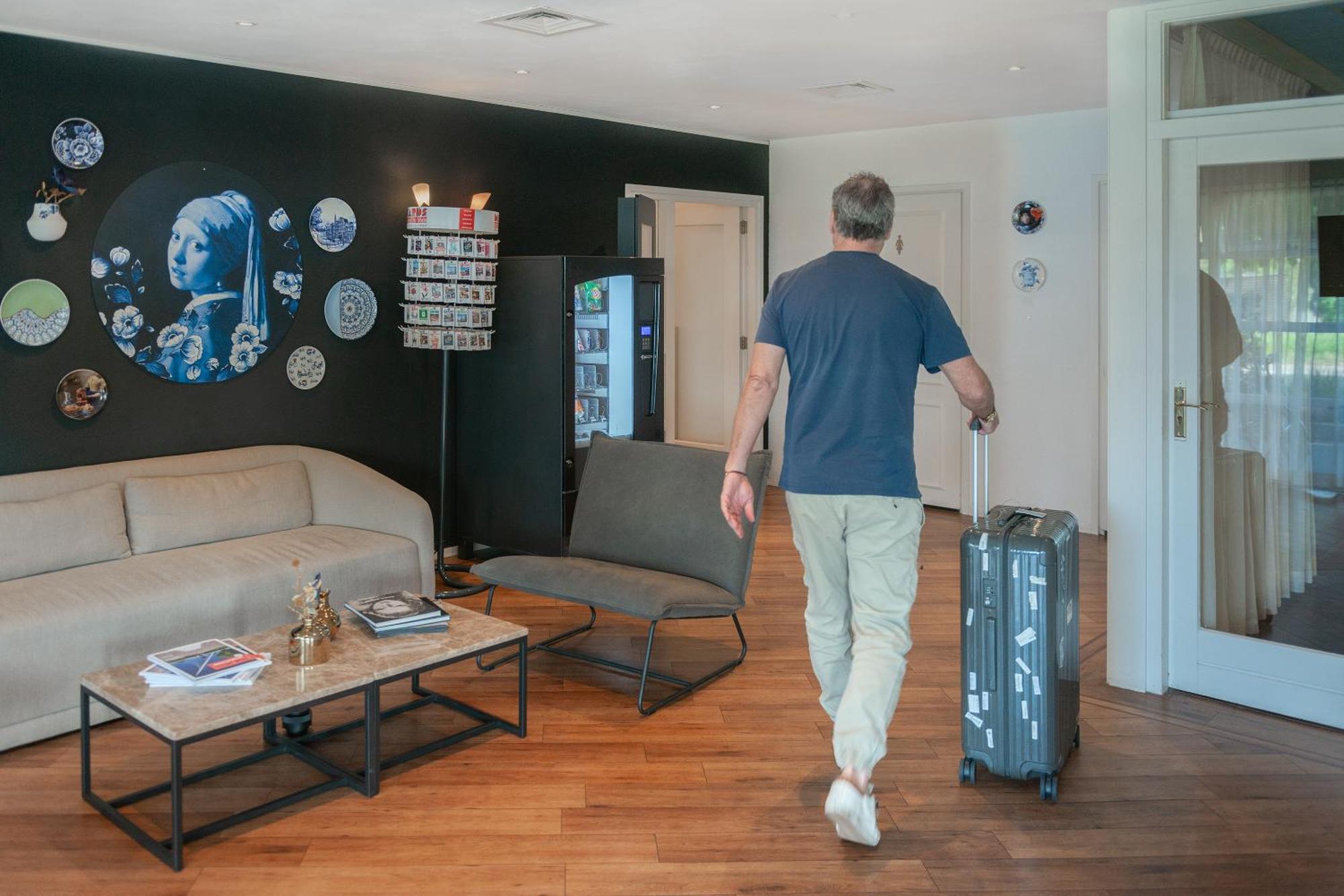 Boutique Hotel Herbergh Amsterdam Airport Free Parking Бадхуведорп Екстериор снимка