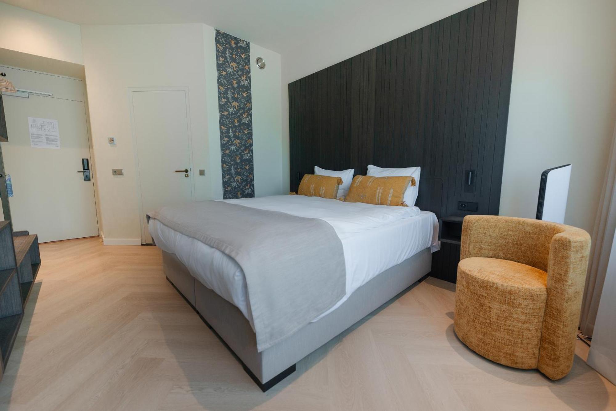 Boutique Hotel Herbergh Amsterdam Airport Free Parking Бадхуведорп Екстериор снимка