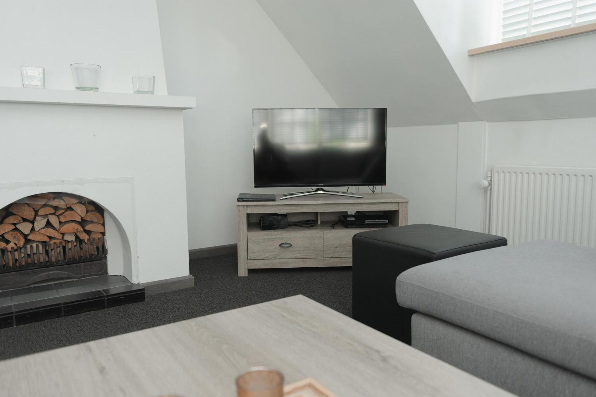 Boutique Hotel Herbergh Amsterdam Airport Free Parking Бадхуведорп Екстериор снимка