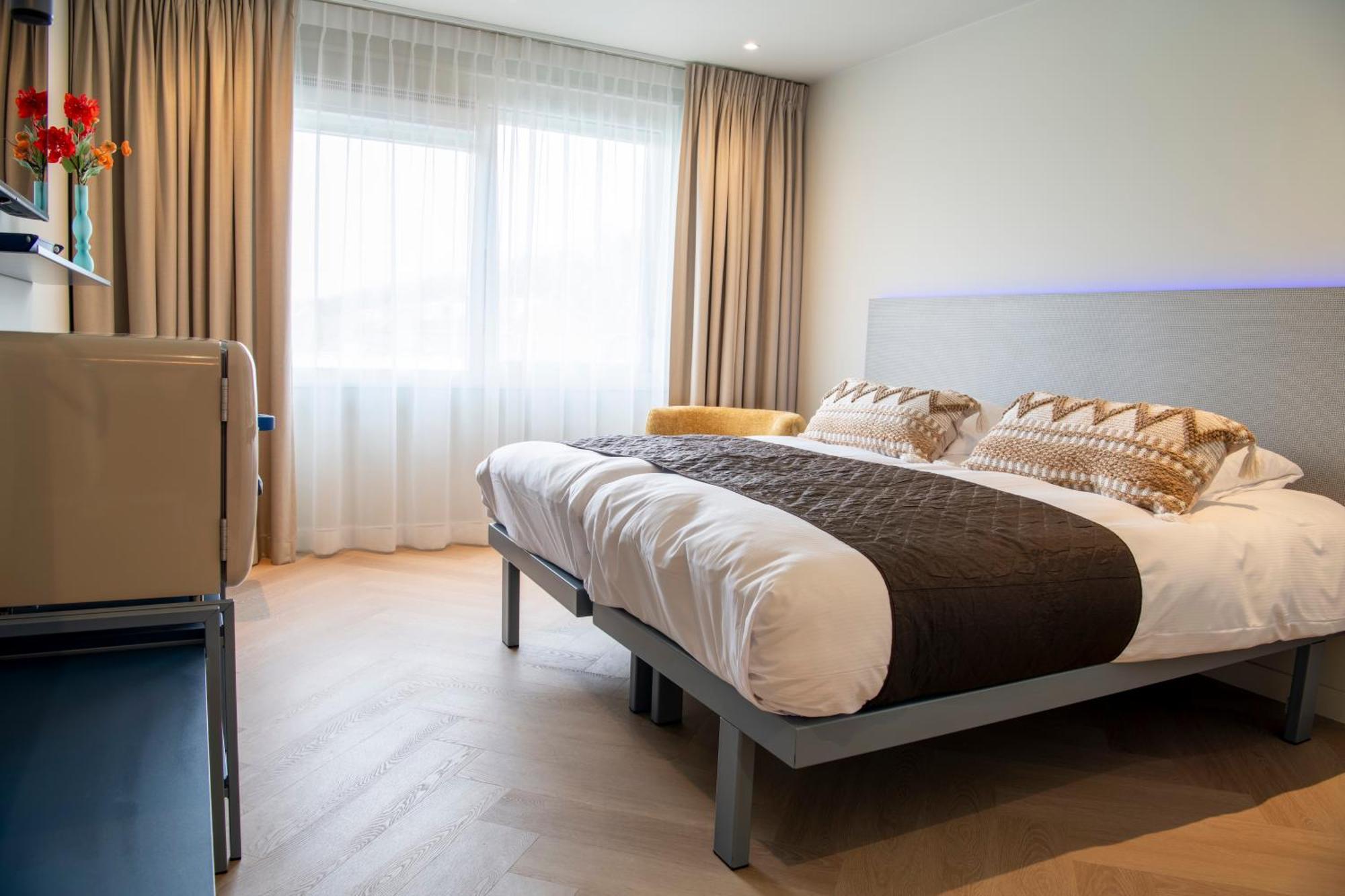 Boutique Hotel Herbergh Amsterdam Airport Free Parking Бадхуведорп Екстериор снимка