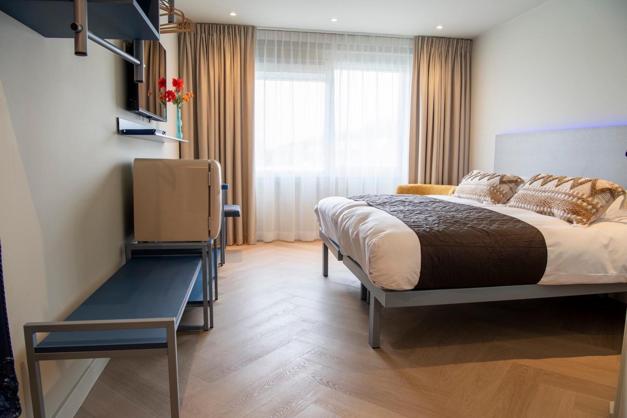 Boutique Hotel Herbergh Amsterdam Airport Free Parking Бадхуведорп Екстериор снимка
