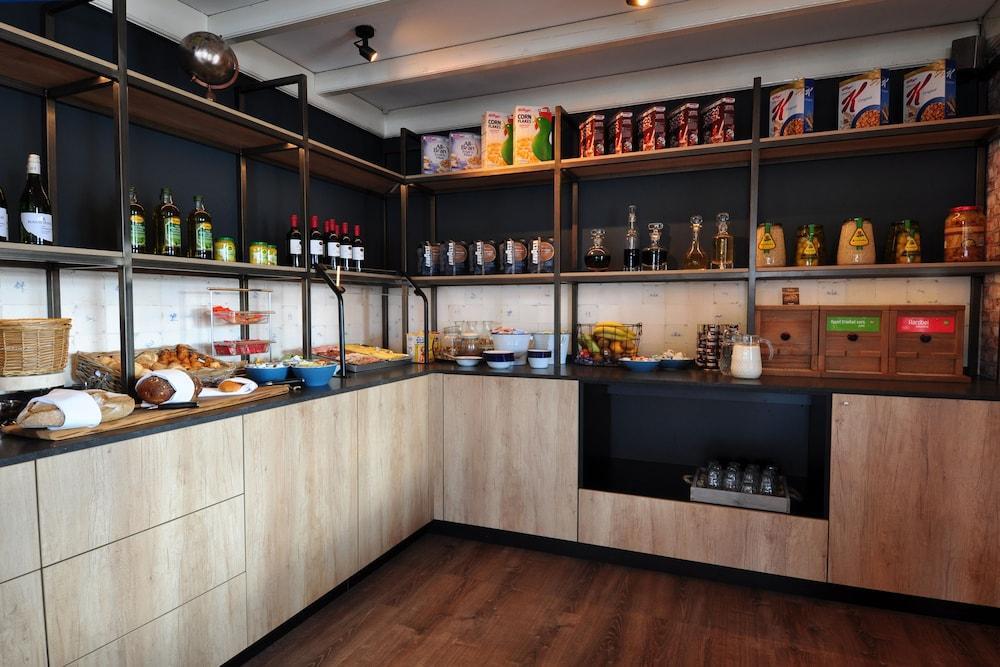 Boutique Hotel Herbergh Amsterdam Airport Free Parking Бадхуведорп Екстериор снимка