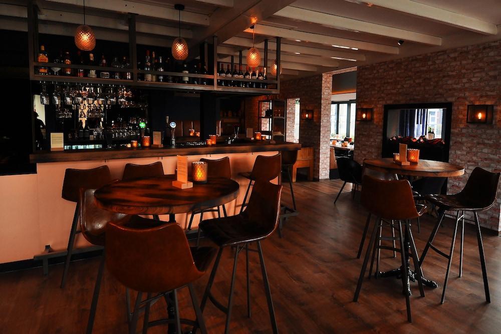 Boutique Hotel Herbergh Amsterdam Airport Free Parking Бадхуведорп Екстериор снимка
